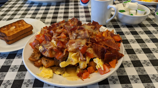 Terry's Comfort Food With Attitude - Pita Nutso fine dining - Hospitality and gastronomy