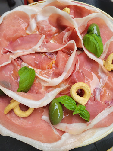 Comentarii opinii despre Oretta King West