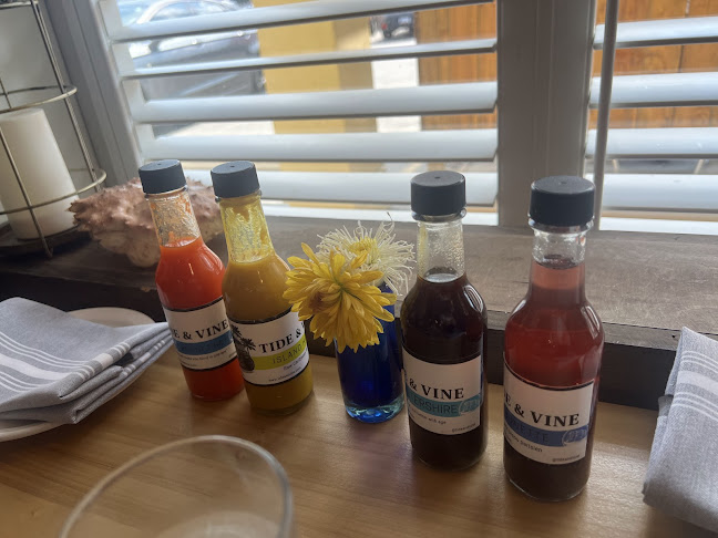 Tide and Vine Oyster House - Hospitality and gastronomy