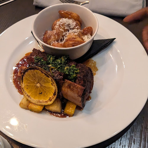 Seler Restaurant & Wine