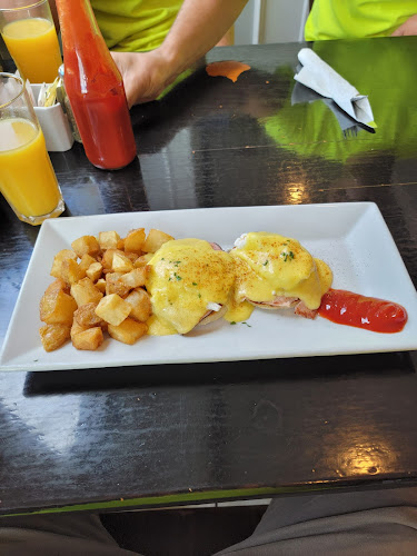 Hot Spot on 6 - Hospitality and gastronomy