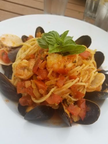 780 Erie St E, Windsor, ON N9A 3Y2