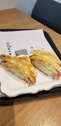 28 E Royal Ave #130, New Westminster, BC V3L 0H1