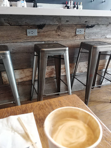 Comentarii opinii despre Haute Coffee