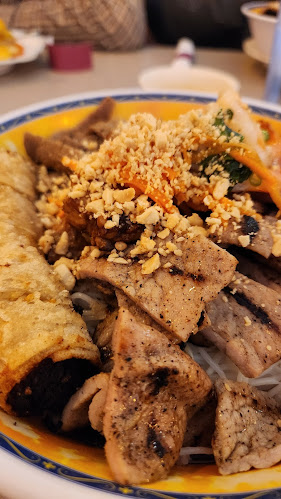 Mi Hong Restaurant - Saskatoon