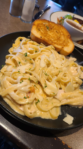 Comentarii opinii despre Mano's Restaurant & Lounge