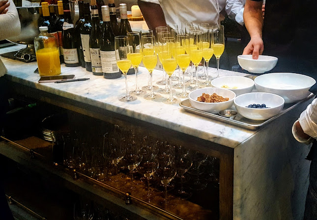 RH Courtyard Restaurant at RH Toronto