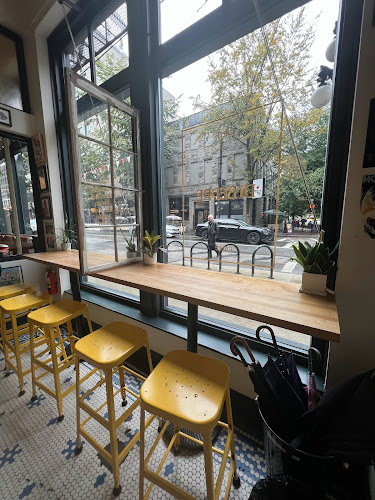 Comentarii opinii despre Di Beppe Caffè