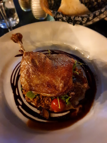 Chez Piggy Restaurant & Bar - Hospitality and gastronomy