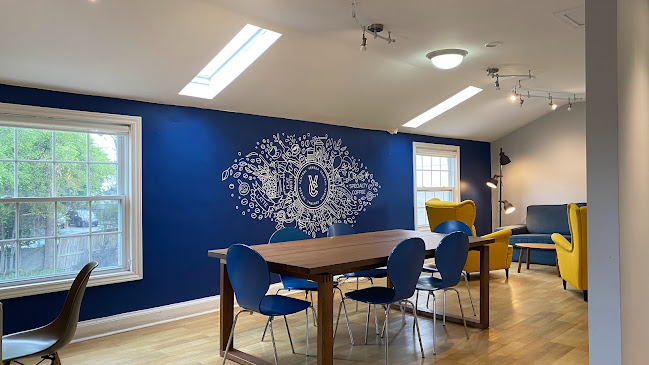 310 Kerr St, Oakville, ON L6K 3B5