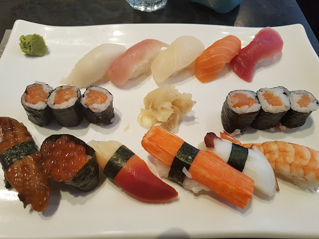Opinii despre Bikkuri Japanese Restaurant în Toronto - Hospitality and gastronomy