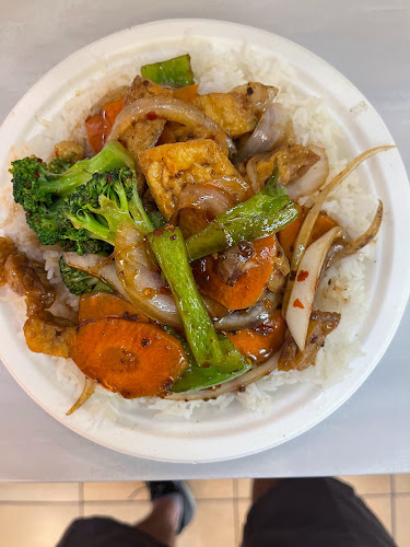 CF Fairview Park Mall, 2960 Kingsway Dr, Kitchener, ON N2C 1X1