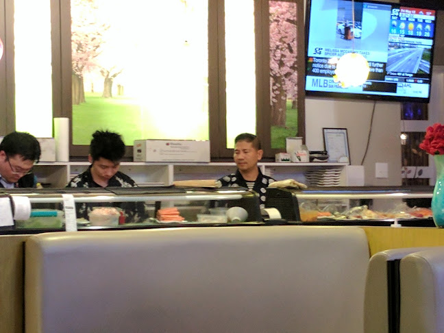 2011 Plains Rd E #1, Burlington, ON L7R 0A6