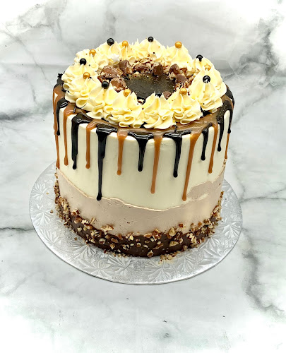 Opinii despre CakeyHand în Paradise - Hospitality and gastronomy