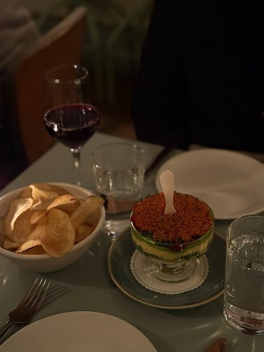 199 Augusta Ave, Toronto, ON M5T 2L4