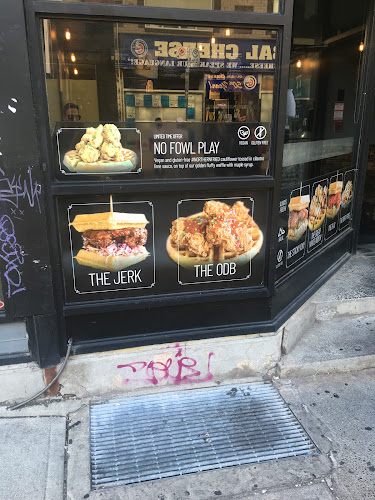 Comentarii opinii despre The Dirty Bird Chicken + Waffles