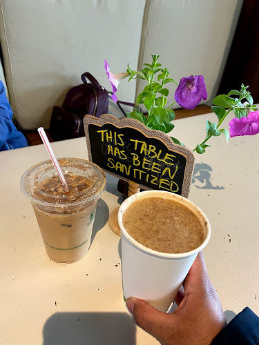 2604 4 St NW, Calgary, AB T2M 3A1