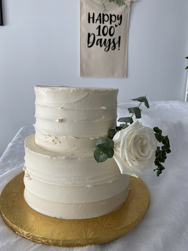 Oishiii Sweets Cafe - Hospitality and gastronomy