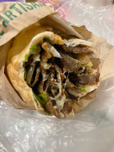 Opinii despre Sam's Pizza & Donair în Edmonton - Hospitality and gastronomy