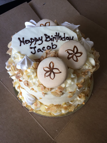 Opinii despre La Roux Patisserie în Victoria - Hospitality and gastronomy