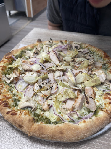 Captain's Oven Pizza Vancouver - Hospitality and gastronomy