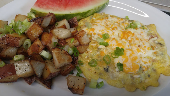 701 Robert St E #1, Swift Current, SK S9H 5G1