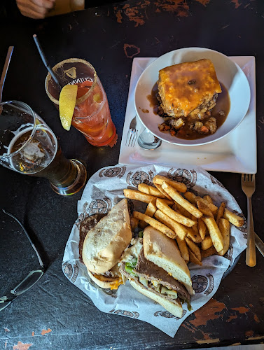 1880 Wyandotte St E, Windsor, ON N8Y 1E3