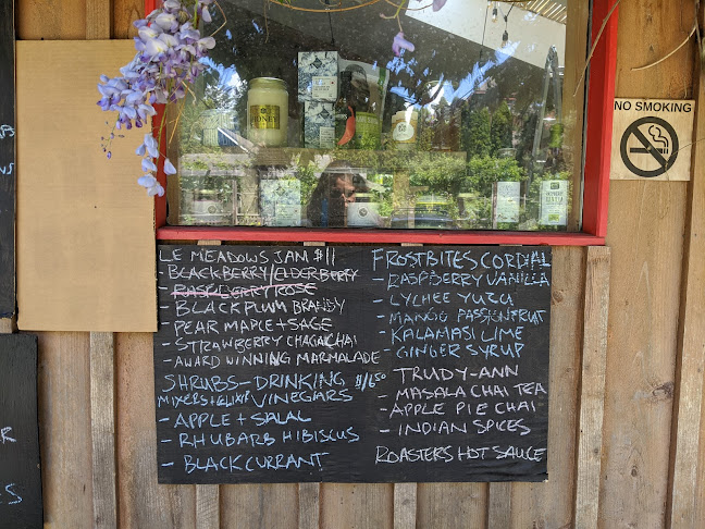 Opinii despre The Folly Artisan Food Shop în Roberts Creek - Hospitality and gastronomy