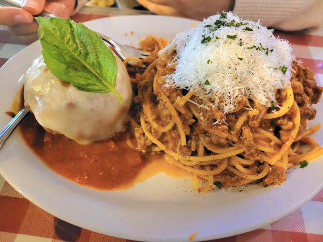 Opinii despre Sugo în Toronto - Hospitality and gastronomy