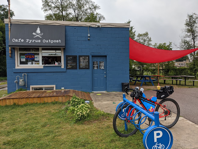 Opinii despre Cafe Pyrus Outpost în Waterloo - Hospitality and gastronomy