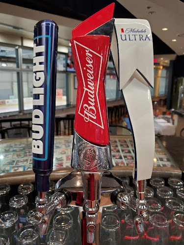 Comentarii opinii despre Icebreakers Sports Bar & Grill