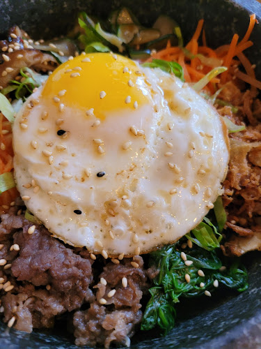 Opinii despre The Apron Korean Kitchen în Calgary - Hospitality and gastronomy