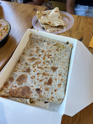 Comentarii opinii despre Butter Chicken Roti - Orillia