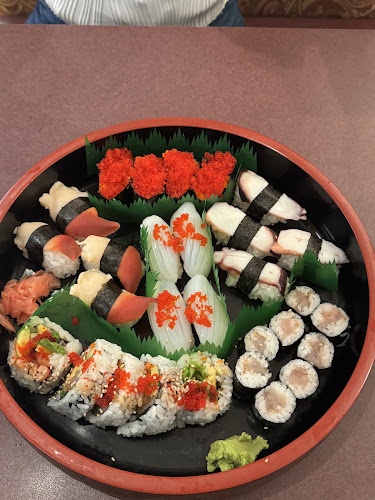 Opinii despre Maki Sushi Restaurant în Kelowna - Hospitality and gastronomy