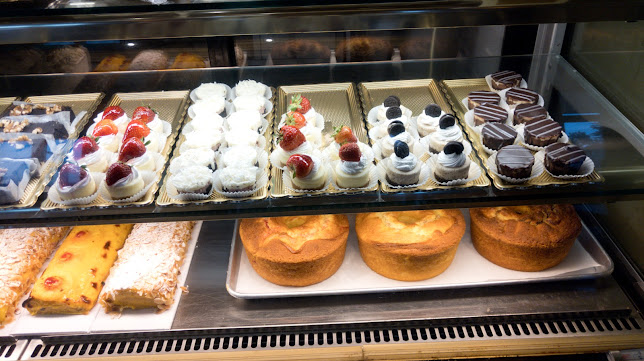 Caledonia Bakery & Pastry