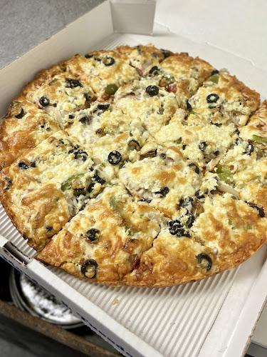 Royal Pizza (Crowfoot) - Calgary