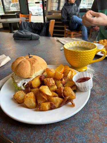 QV Cafe & Bakery - Hospitality and gastronomy