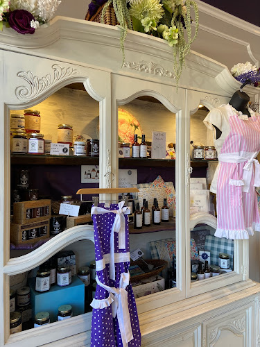 La Roux Patisserie - Victoria