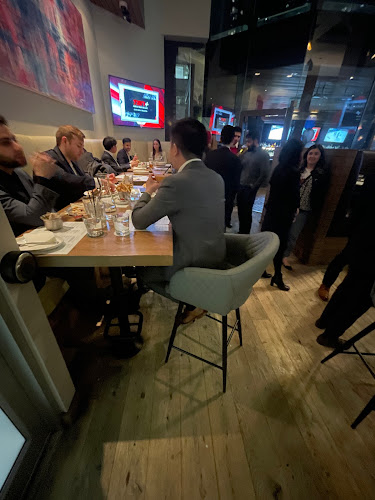 Moxies Toronto Downtown Restaurant - Toronto