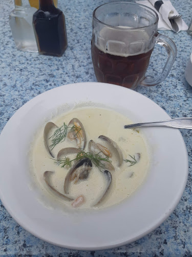 3109 Island Hwy W, Qualicum Beach, BC V9K 2N7