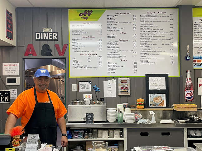 750 Daly St S, Winnipeg, MB R3T 1Y3