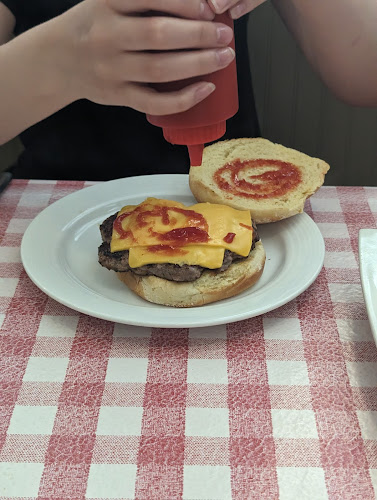 Comentarii opinii despre McKay's Cafe - Canadian Homestyle cooking