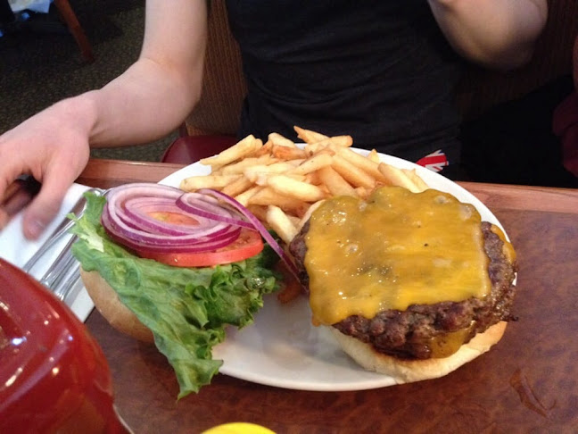 Fireside Deli & Family Restaurant - Kitchener