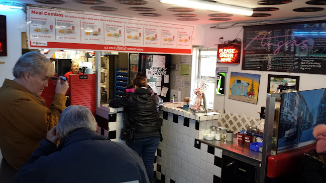 Angel's Drive In - Hospitality and gastronomy