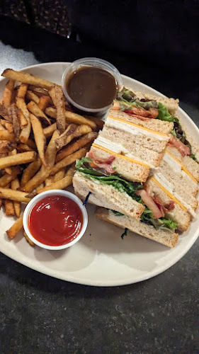 317 8 St S, Lethbridge, AB T1J 2J5