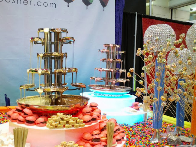 Double Chocolate Fountain & Fun Foods - Hospitality and gastronomy
