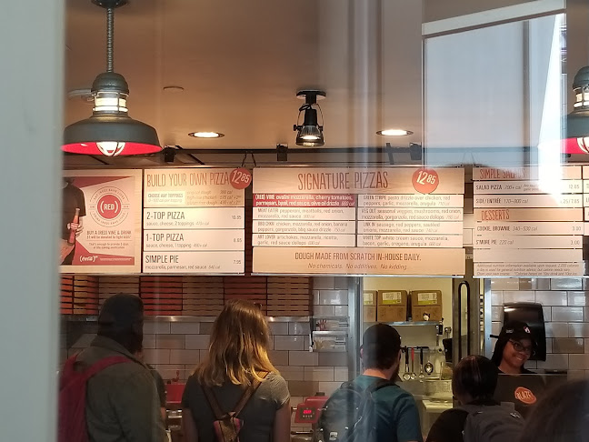 Blaze Pizza - Hospitality and gastronomy