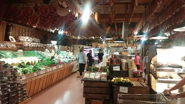 Opinii despre The Apple Factory Farm Market în Brampton - Hospitality and gastronomy