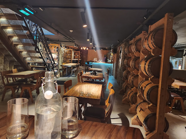 193 King St E, Hamilton, ON L8N 1B3