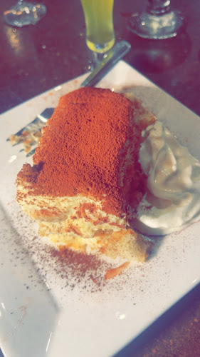 431 41 Ave NE, Calgary, AB T2E 2N4